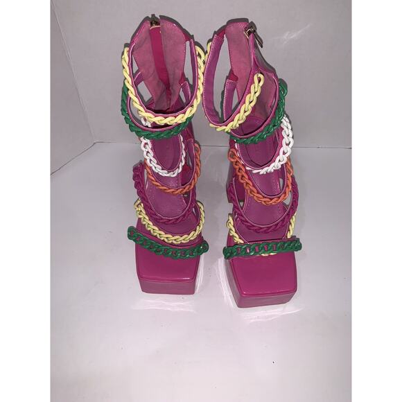 azalea wang Shoes - Azalea Wang Pink Corrine Chain Link Platform Sandals Size 7.5